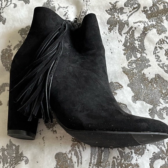 Forever 21, suede booties, size 8 - Picture 3 of 4